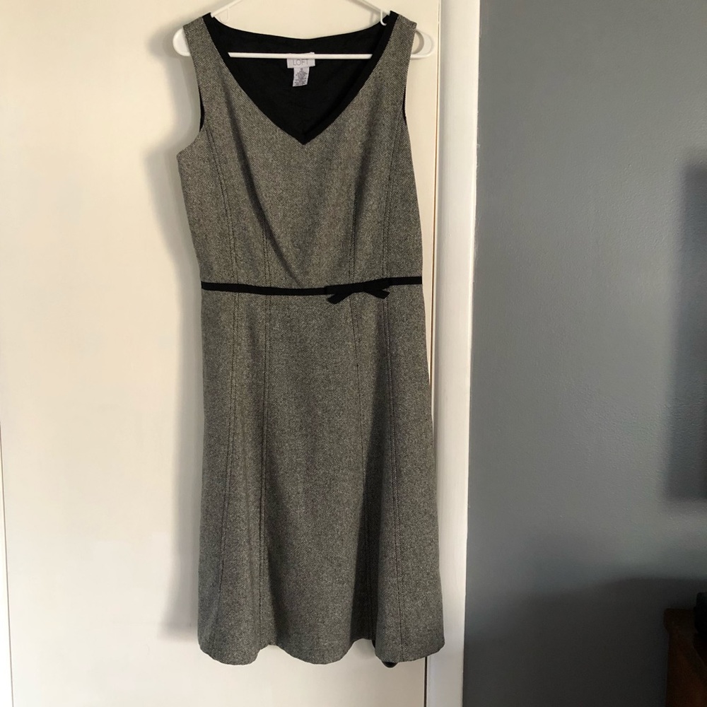 Ann Taylor LOFT beautiful gray dress